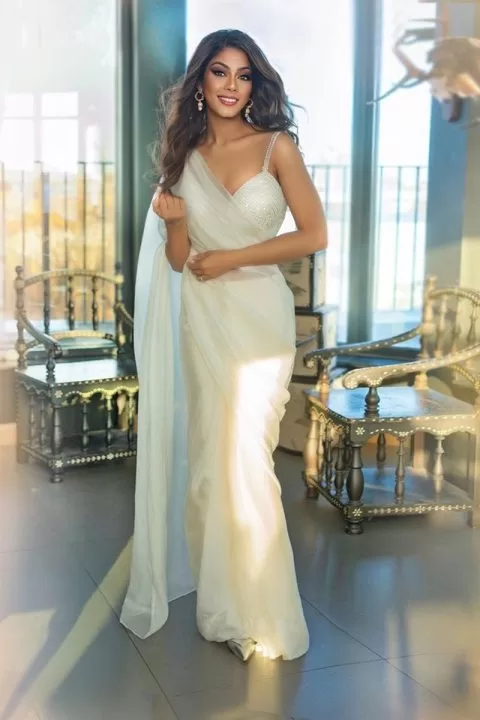 Deepika, Bayswater